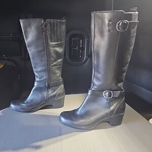 Clarks Malia Women’s Black Genuine Leather Riding Boots 5.5M Good‎ PreOwned